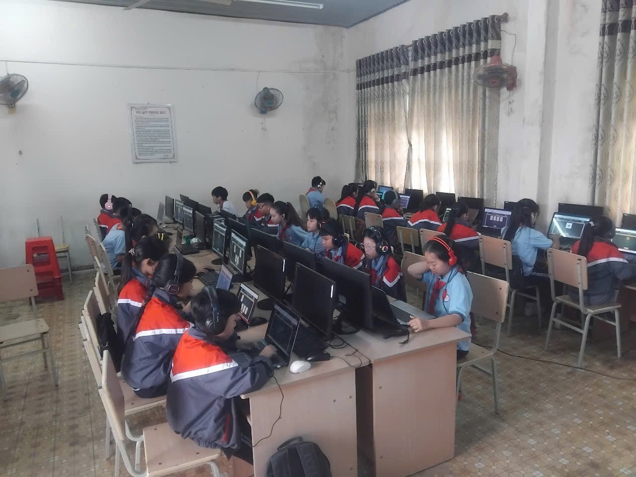 Thi IOE cấp trường năm học 2024-2025