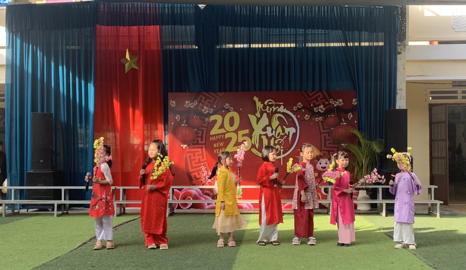 HỘI THI TRƯNG BÀY MÂM NGŨ QUẢ XUÂN ẤT TỴ 2025